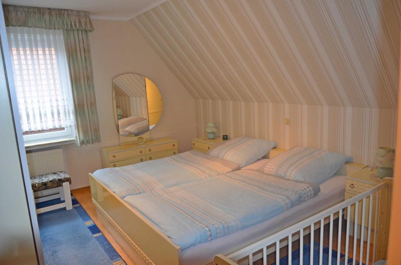 Ferienwohnung Kleinhaus, 95008 Rhauderfehn ภายนอก รูปภาพ